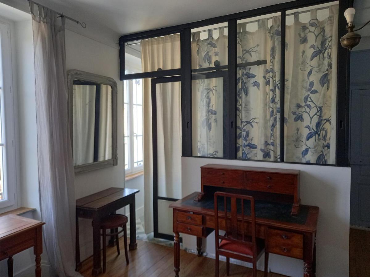 Maison Violette En Berry Aigurande Εξωτερικό φωτογραφία