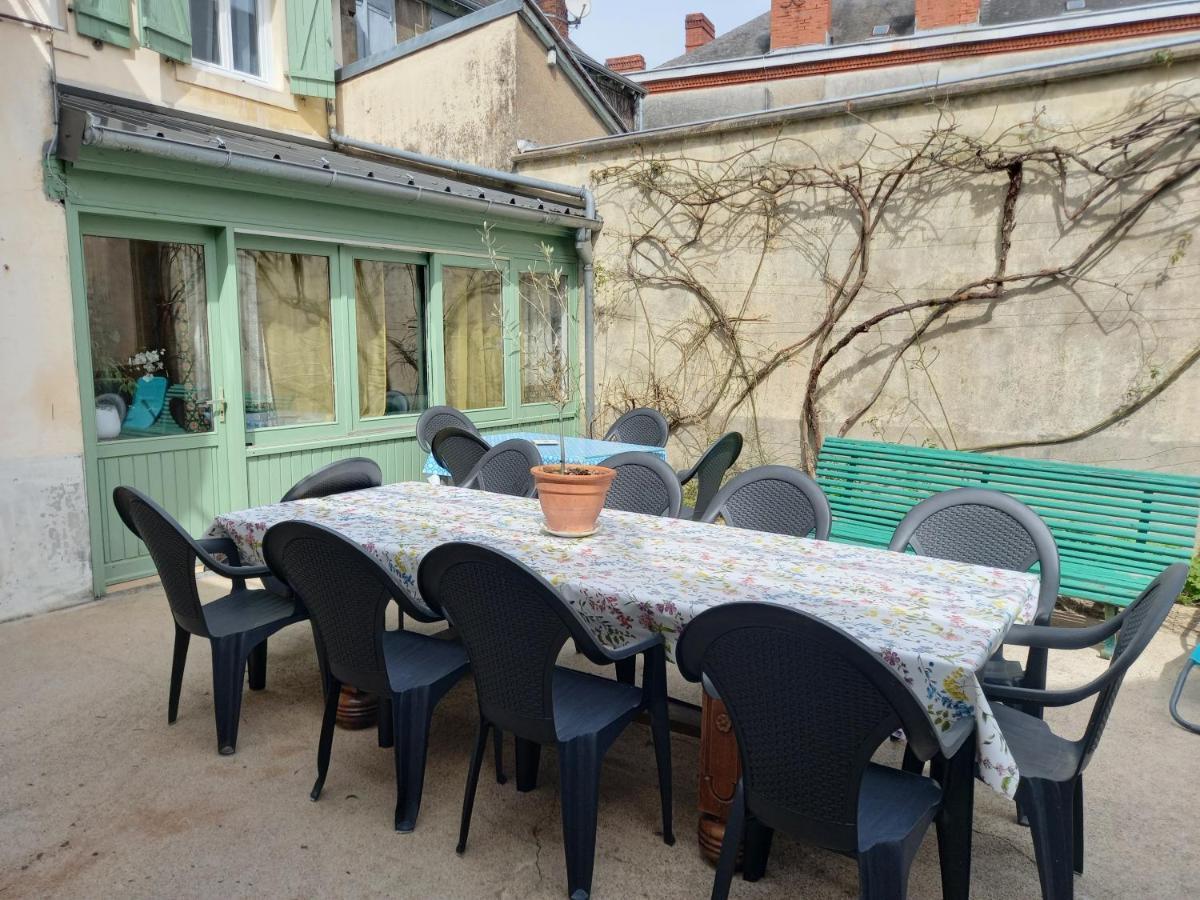 Maison Violette En Berry Aigurande Εξωτερικό φωτογραφία