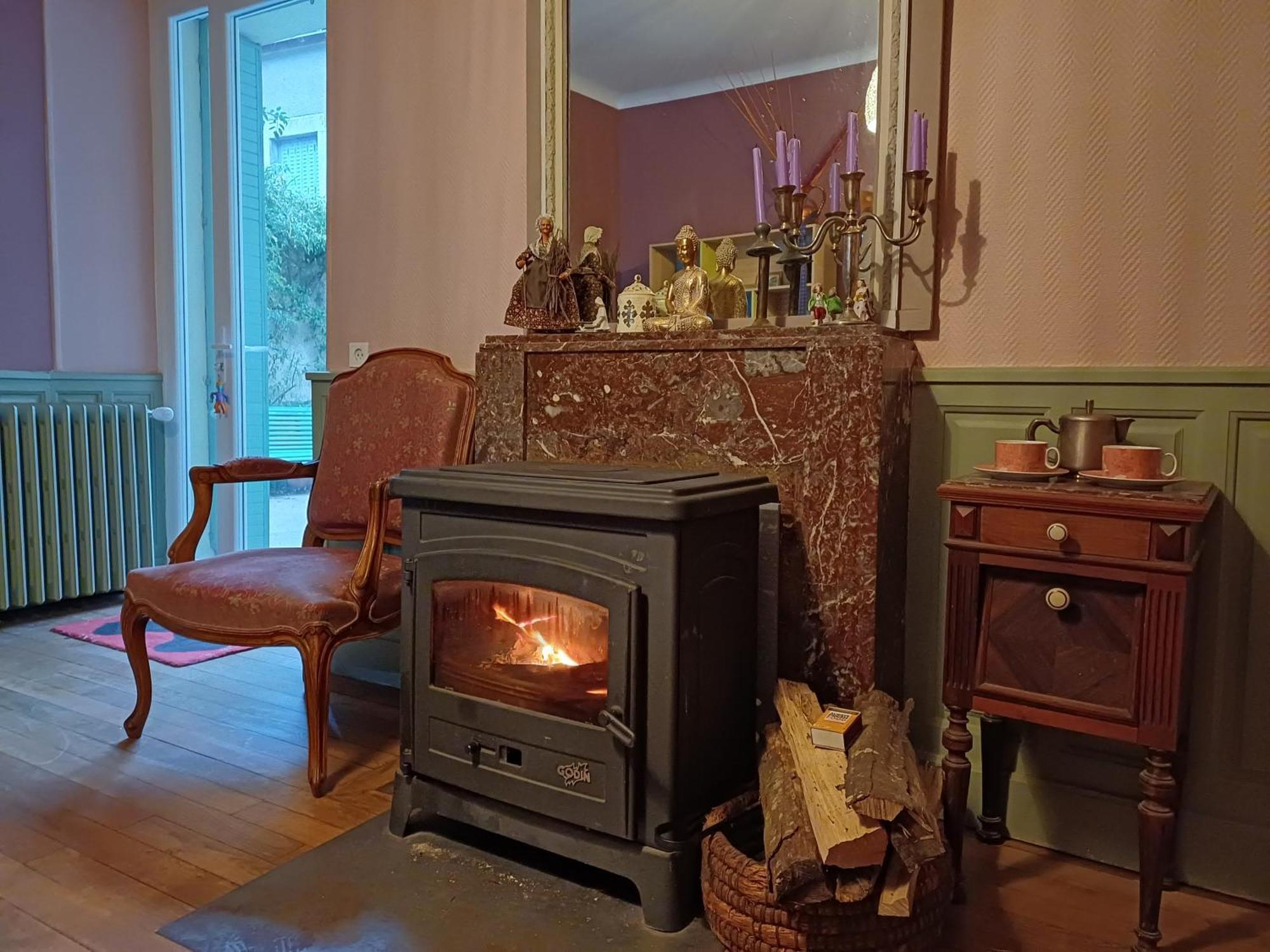 Maison Violette En Berry Aigurande Εξωτερικό φωτογραφία