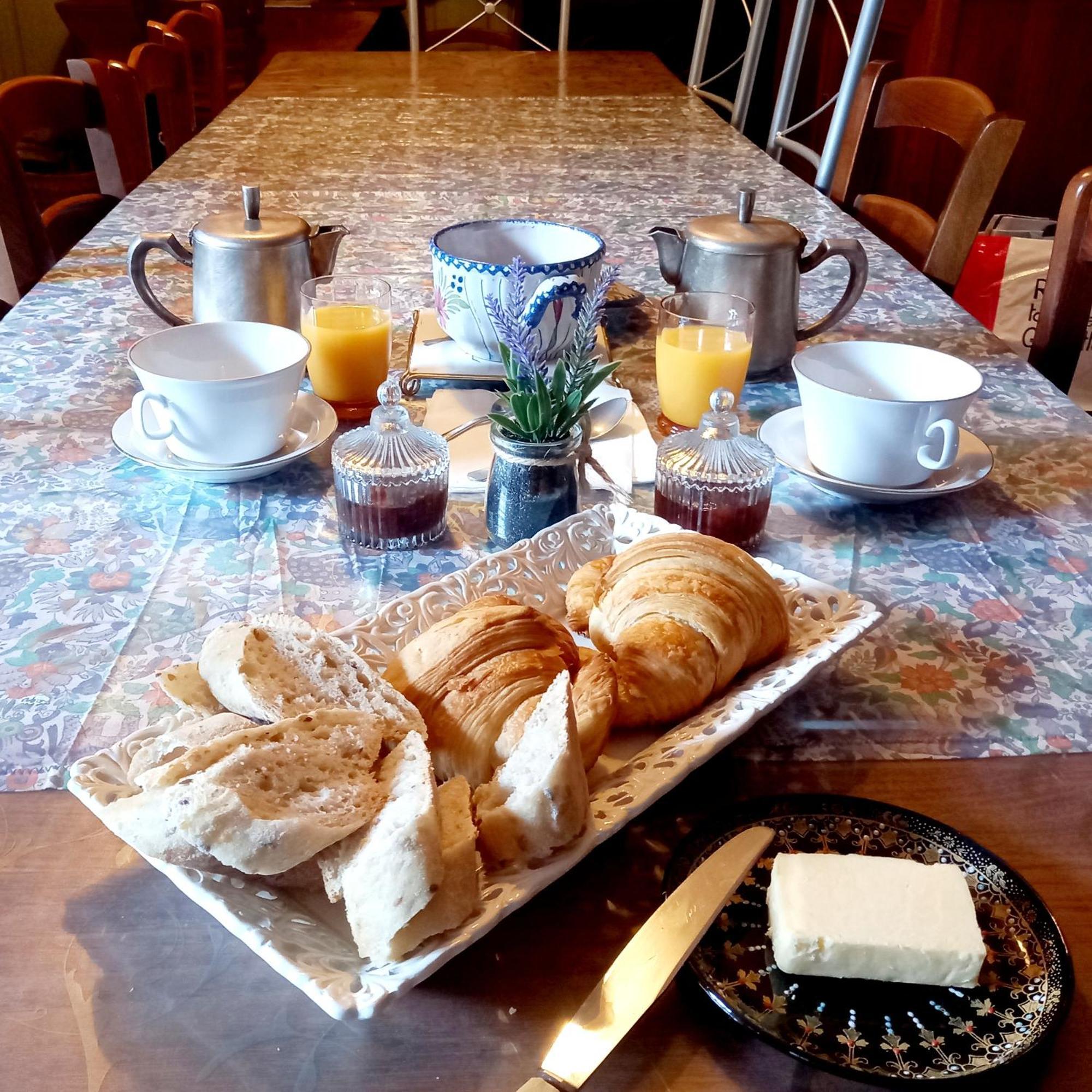 Maison Violette En Berry Aigurande Εξωτερικό φωτογραφία